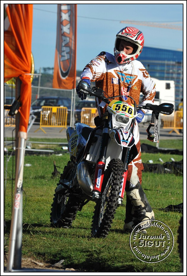 1den_0322.jpg