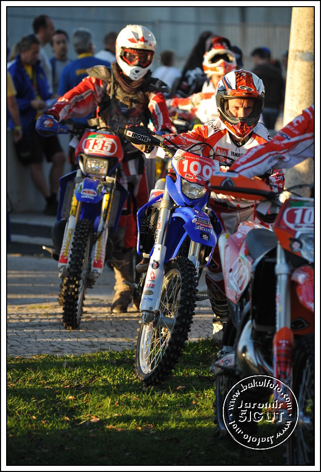 1den_0093.jpg