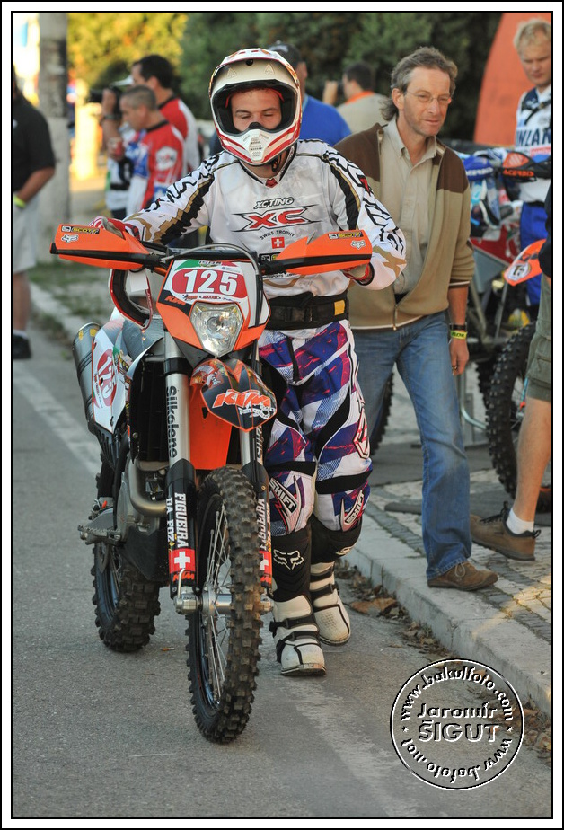1den_0102.jpg